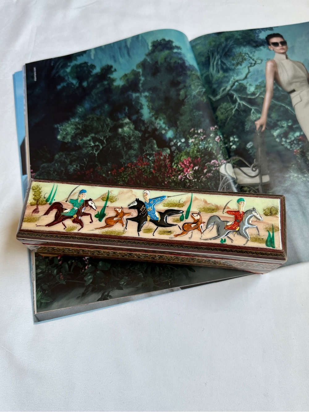 Decorative Equestrian-Motif Trinket Box in Cream and Multicolor